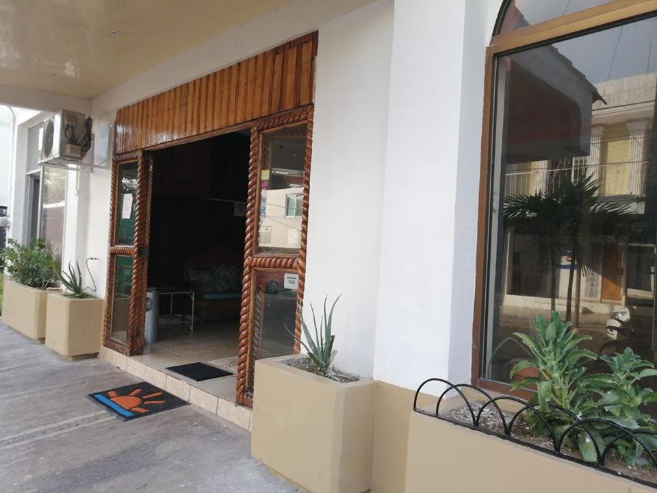Hotel Sol Del Pacifico Lázaro Cárdenas Esterno foto