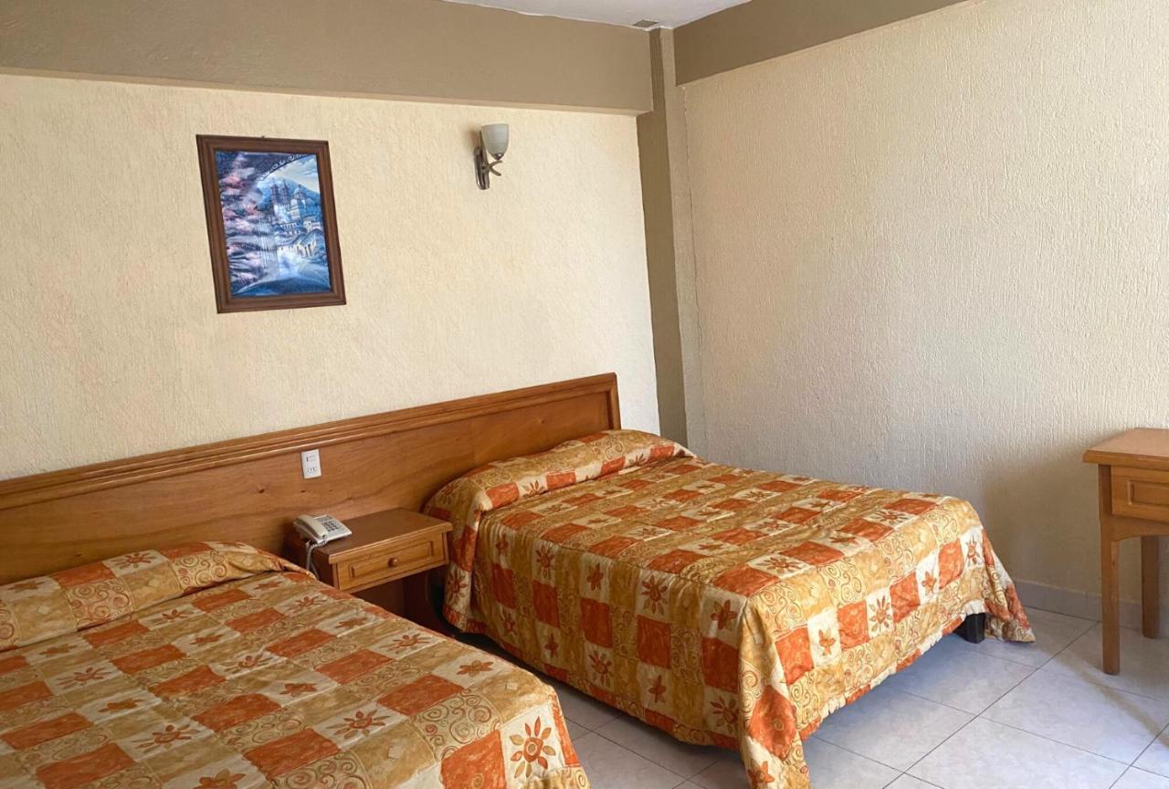Hotel Sol Del Pacifico Lázaro Cárdenas Esterno foto
